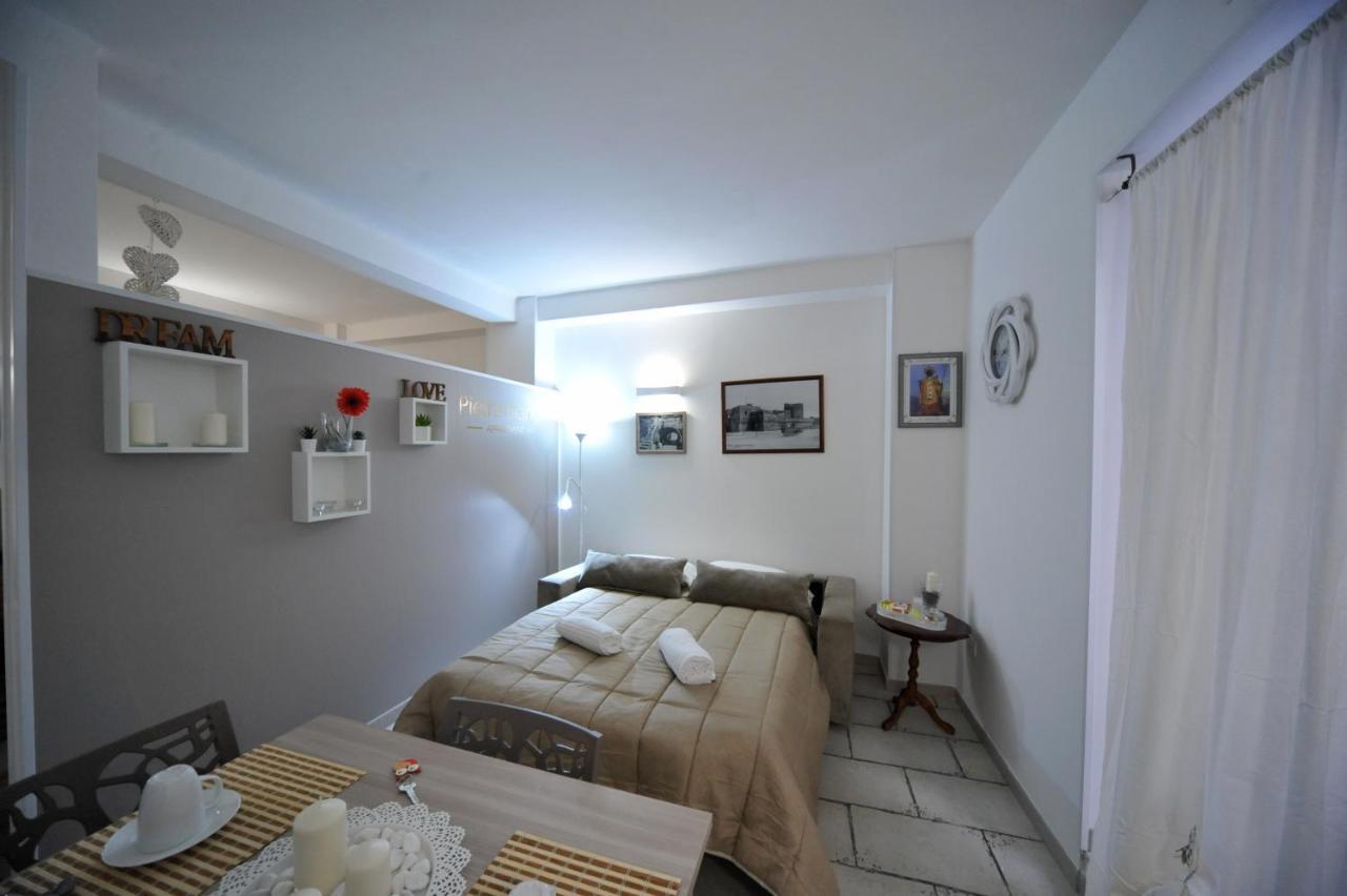 Pietra Bianca Appartment Bari Exterior photo