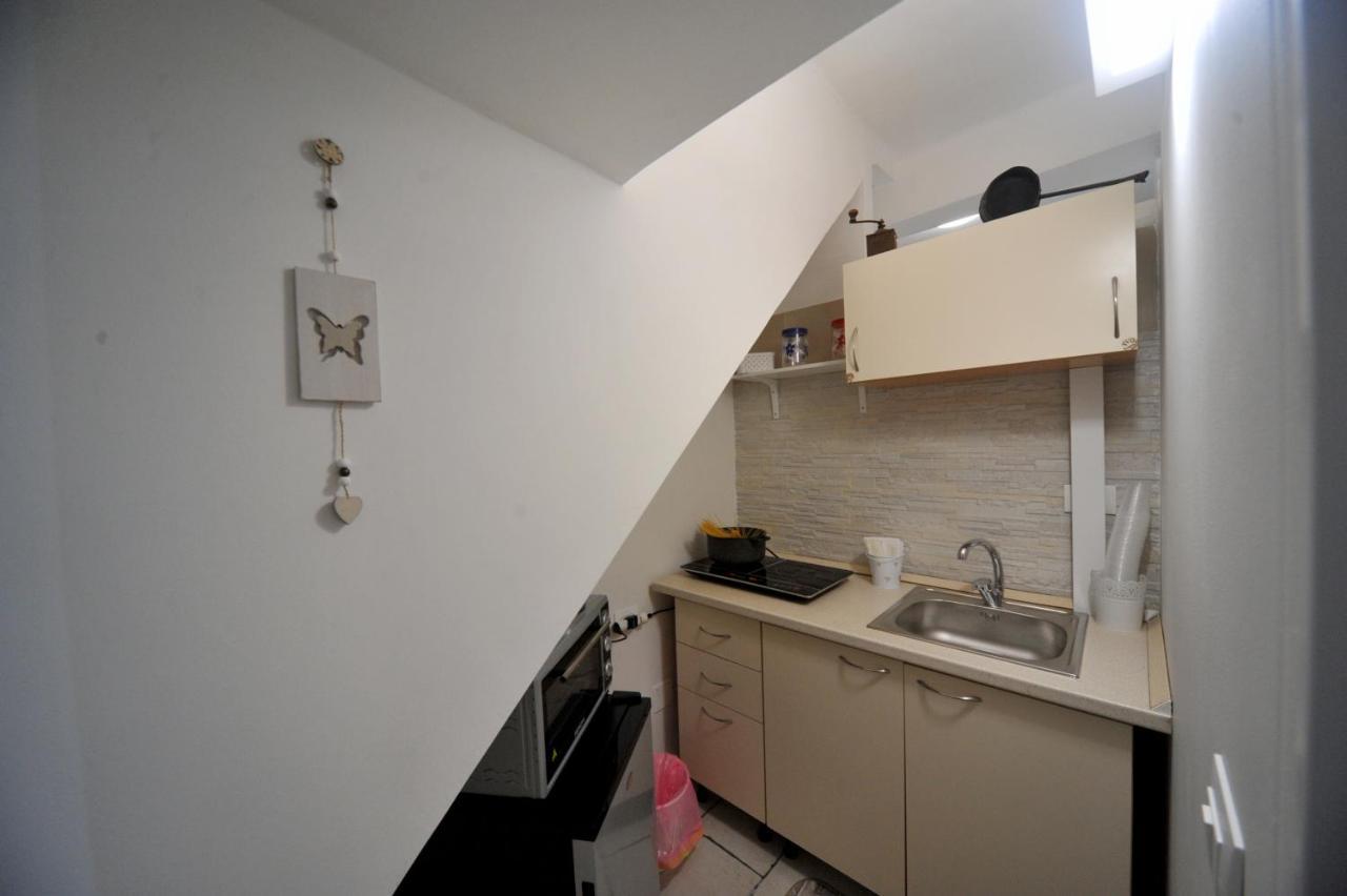 Pietra Bianca Appartment Bari Exterior photo