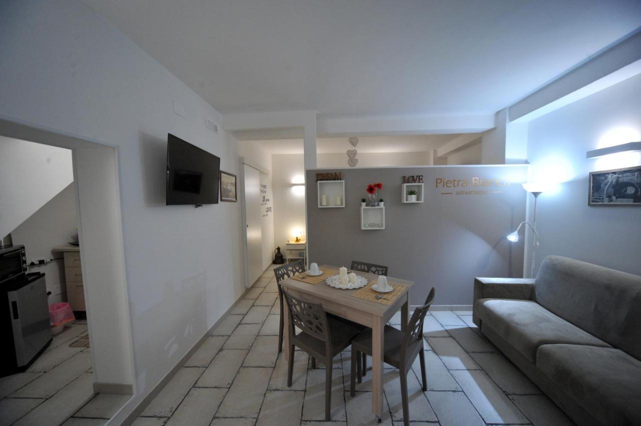 Pietra Bianca Appartment Bari Exterior photo