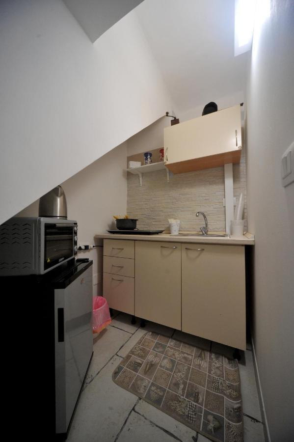 Pietra Bianca Appartment Bari Exterior photo